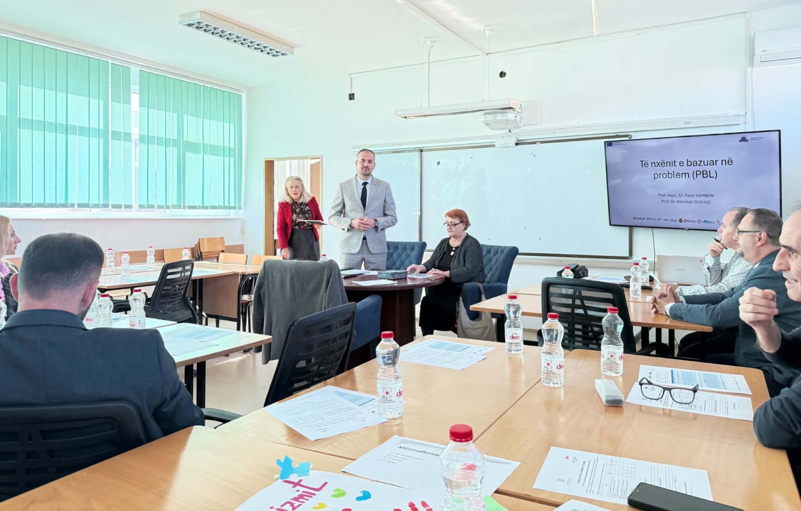 Universiteti “Fehmi Agani” në Gjakovë fuqizon inovacionin në mësimdhënie përmes projektit Edu4Migration